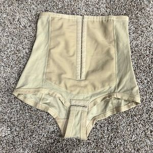 Bellefit dual closure maternity shapeware